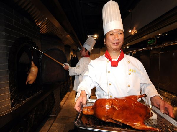 美媒称纽约吹起亚洲美食风 北京烤鸭怀石料理显魅力_《参考消息》官方网站
